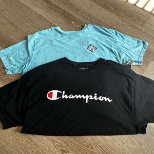 MENS 2 t- shirt BUNDLE 🔥 both size XL